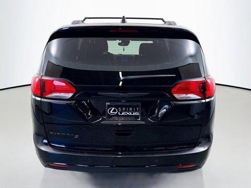 2019 Chrysler Pacifica Touring-L Plus