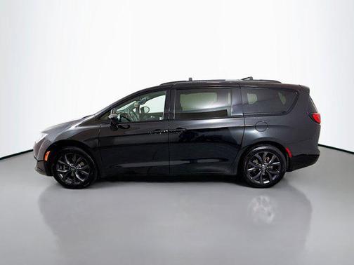 2019 Chrysler Pacifica Touring-L Plus