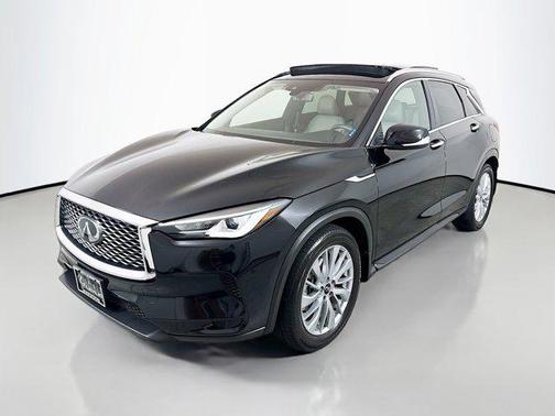 2023 INFINITI QX50 LUXE AWD