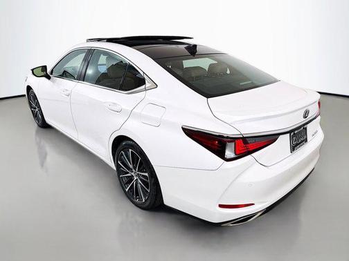 2023 Lexus ES 350 Luxury