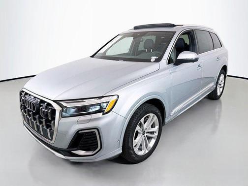 2025 Audi Q7 55 Premium Plus
