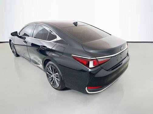 2024 Lexus ES 250 Base