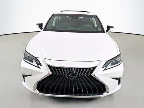 2023 Lexus ES 250 Base