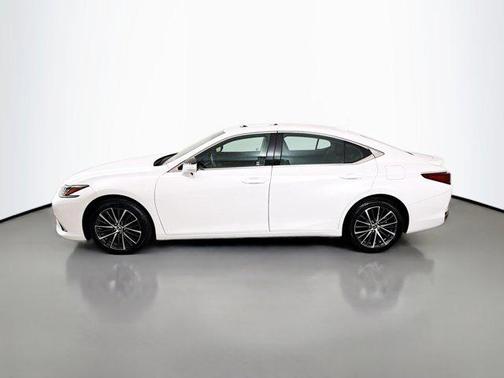 2023 Lexus ES 250 Base