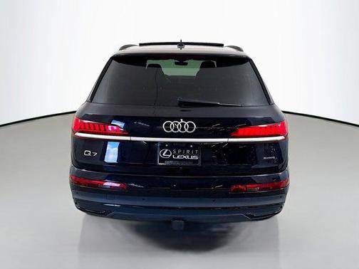 2021 Audi Q7 55 Premium Plus