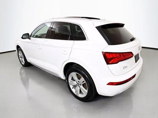 2019 Audi Q5 2.0T Premium Plus