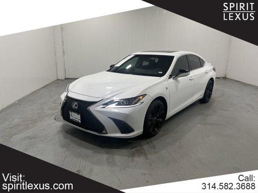 2022 Lexus ES 300h F SPORT