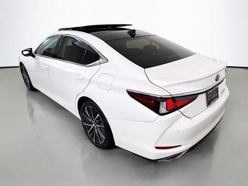 2022 Lexus ES 350 Base