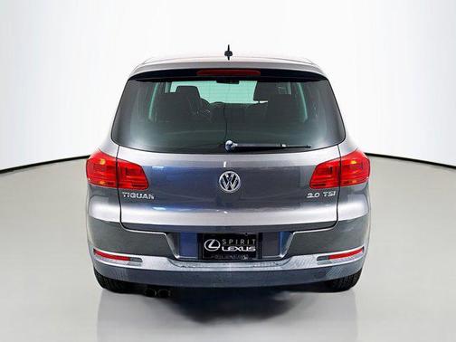 2012 Volkswagen Tiguan LE