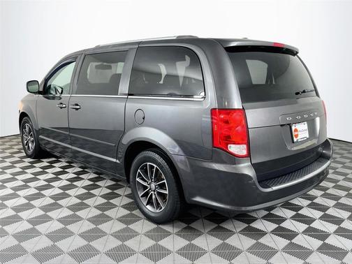 Granite Crystal Metallic Clearcoat 2016 Dodge Grand Caravan SXT