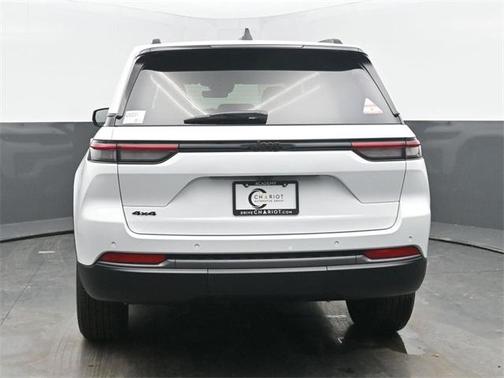 2026 Jeep Grand Cherokee Altitude