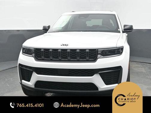 Bright White Clearcoat 2026 Jeep Grand Cherokee Altitude