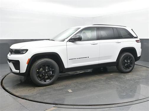 2026 Jeep Grand Cherokee Altitude