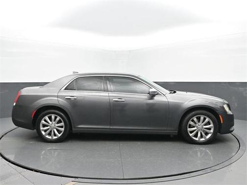 2016 Chrysler 300 S