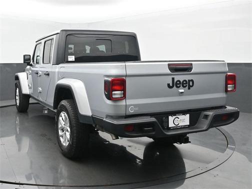2023 Jeep Gladiator Sport S