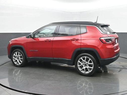 Red Hot Pearlcoat 2025 Jeep Compass Limited