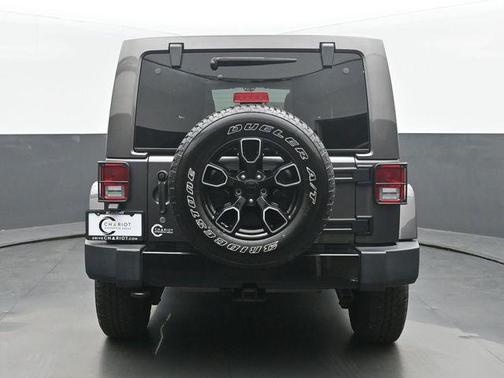 Granite Crystal Metallic Clearcoat 2018 Jeep Wrangler JK Unlimited Altitude