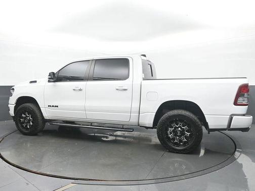 Bright White Clearcoat 2022 RAM 1500 Big Horn/Lone Star