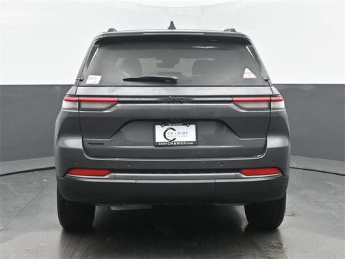 2026 Jeep Grand Cherokee Altitude