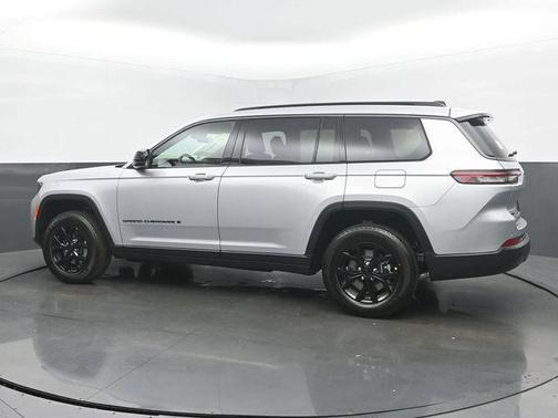Silver Zynith 2026 Jeep Grand Cherokee L Laredo
