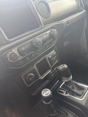 2020 Jeep Wrangler Sport