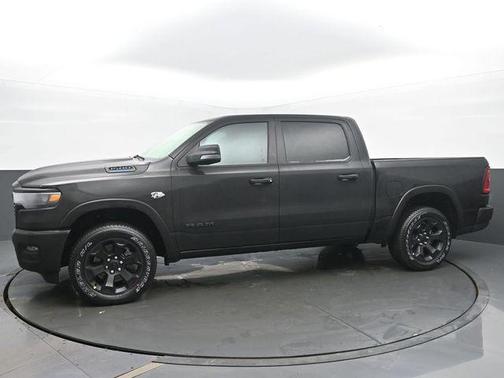 Diamond Black Crystal Pearlcoat 2026 RAM 1500 Big Horn/Lone Star
