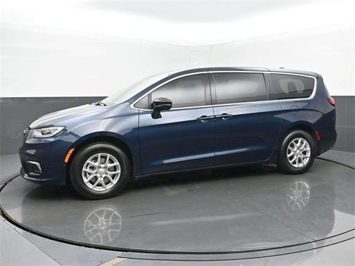 2025 Chrysler Pacifica L