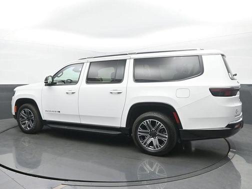 Bright White Clearcoat 2024 Jeep Wagoneer L Series II