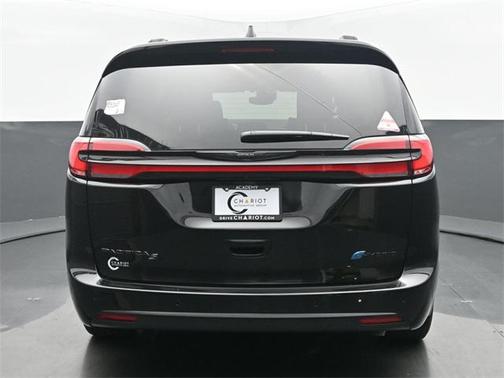 2025 Chrysler Pacifica Hybrid Premium S Appearance Pkg