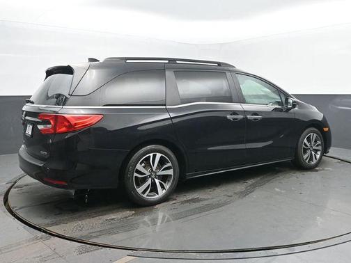 Black 2022 Honda Odyssey Touring