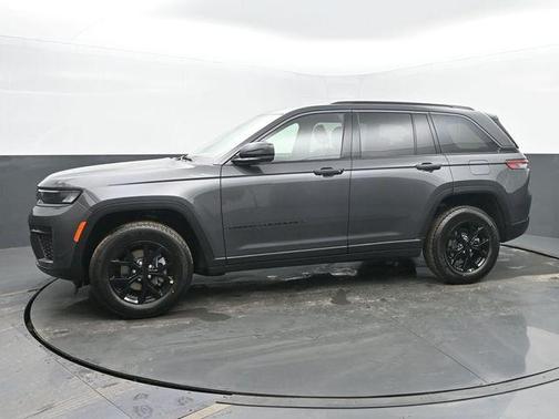 2026 Jeep Grand Cherokee Altitude
