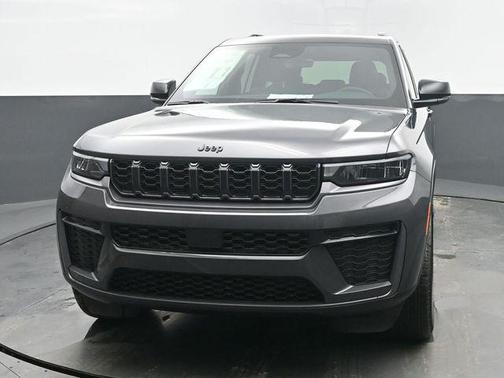 2026 Jeep Grand Cherokee Altitude