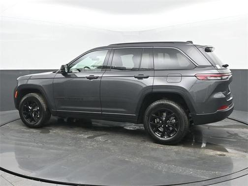 2026 Jeep Grand Cherokee Altitude