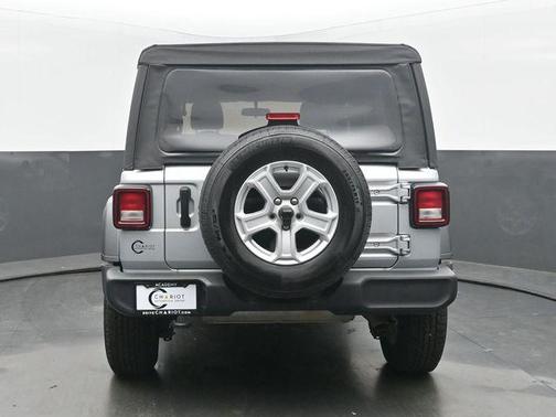 Silver Zynith Clearcoat 2022 Jeep Wrangler Unlimited Sport