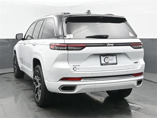 2025 Jeep Grand Cherokee Summit