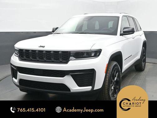 Bright White Clearcoat 2026 Jeep Grand Cherokee Altitude