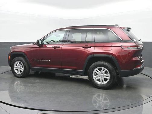 Velvet Red Pearlcoat 2024 Jeep Grand Cherokee Laredo