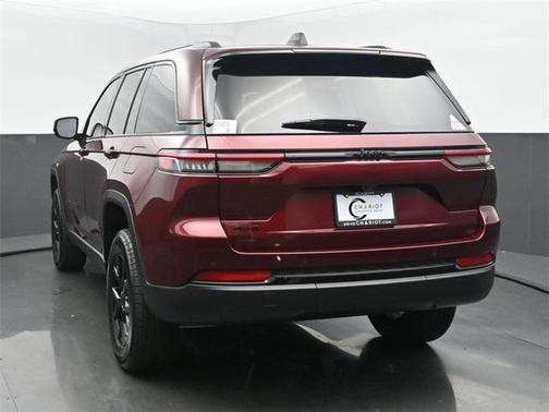 2025 Jeep Grand Cherokee Altitude