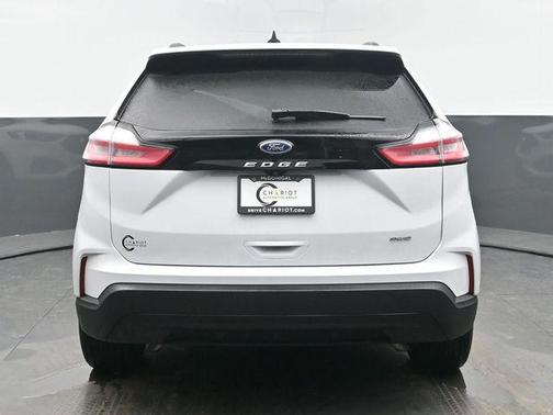 Oxford White 2022 Ford Edge SE
