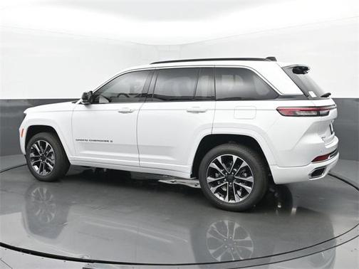2025 Jeep Grand Cherokee Overland