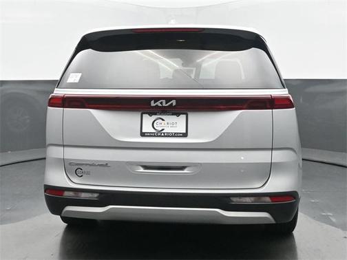 2022 Kia Carnival LXS