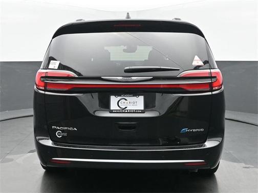 2025 Chrysler Pacifica L