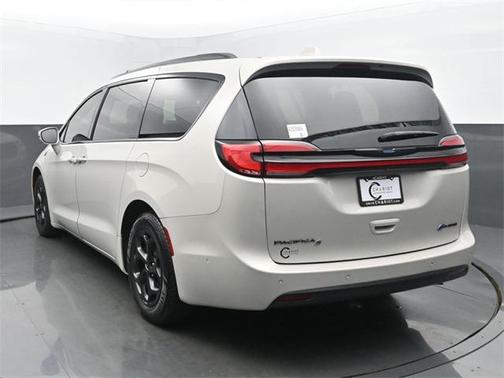 2021 Chrysler Pacifica Hybrid Limited