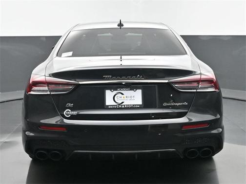2022 Maserati Quattroporte Modena Q4