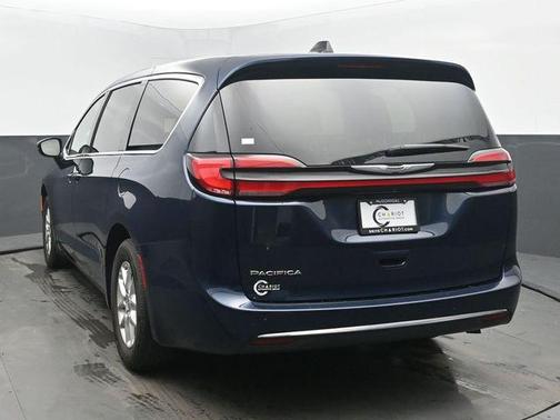 Fathom Blue Pearlcoat 2025 Chrysler Pacifica L