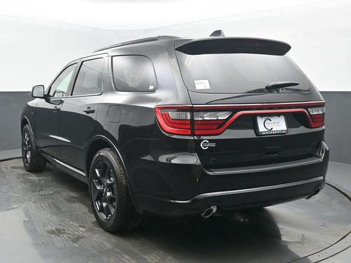 DB Black Crystal Clearcoat 2026 Dodge Durango GT HEMI V8