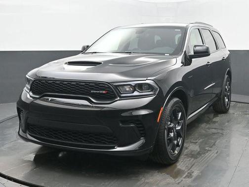 DB Black Crystal Clearcoat 2026 Dodge Durango GT HEMI V8