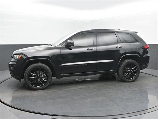 2022 Jeep Grand Cherokee Laredo