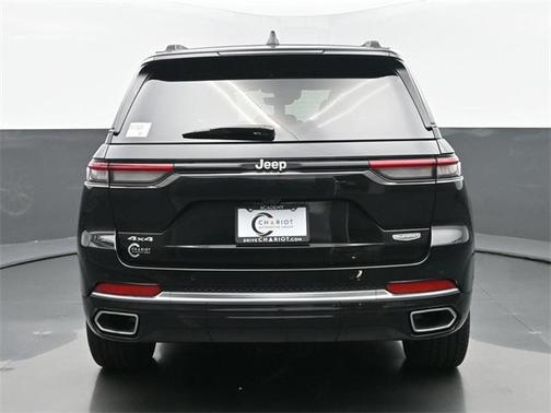 2025 Jeep Grand Cherokee Summit
