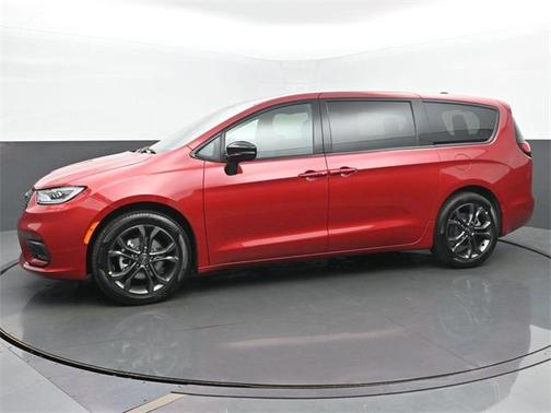 2026 Chrysler Pacifica L